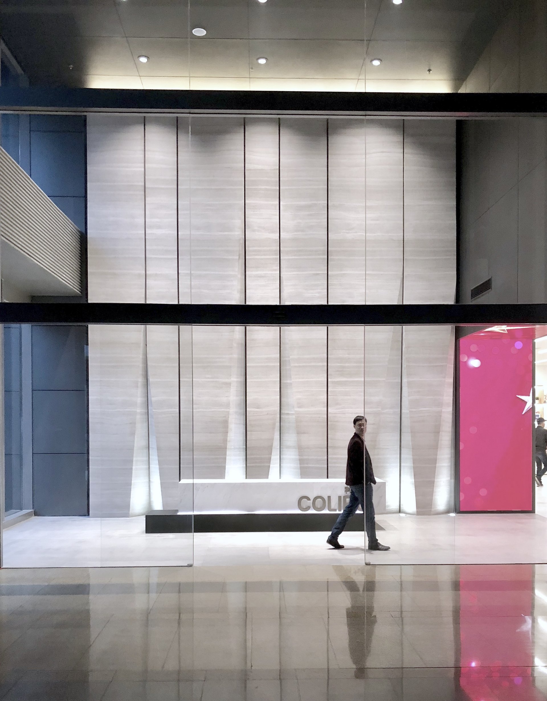 COLIPU Showroom