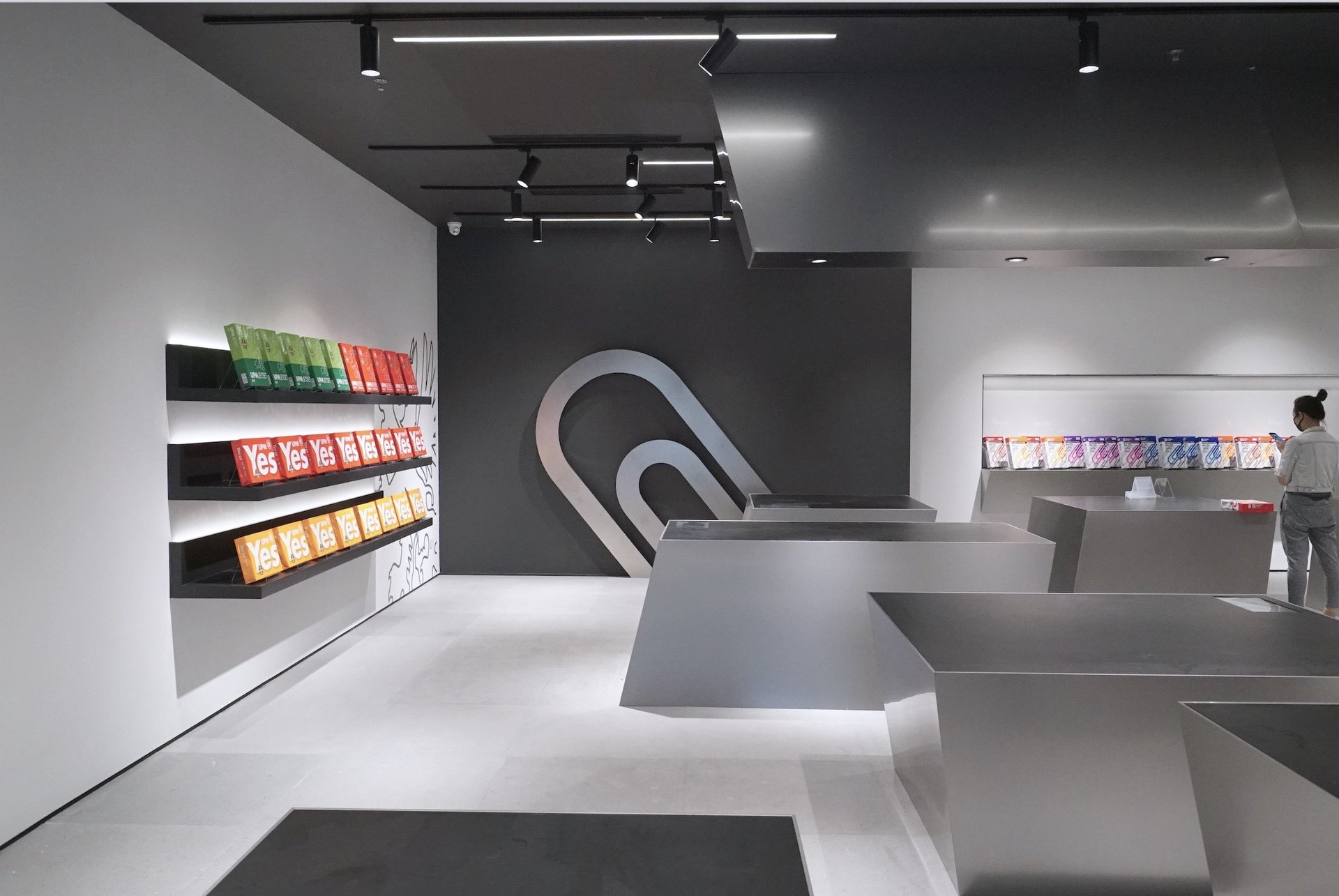 COLIPU Showroom