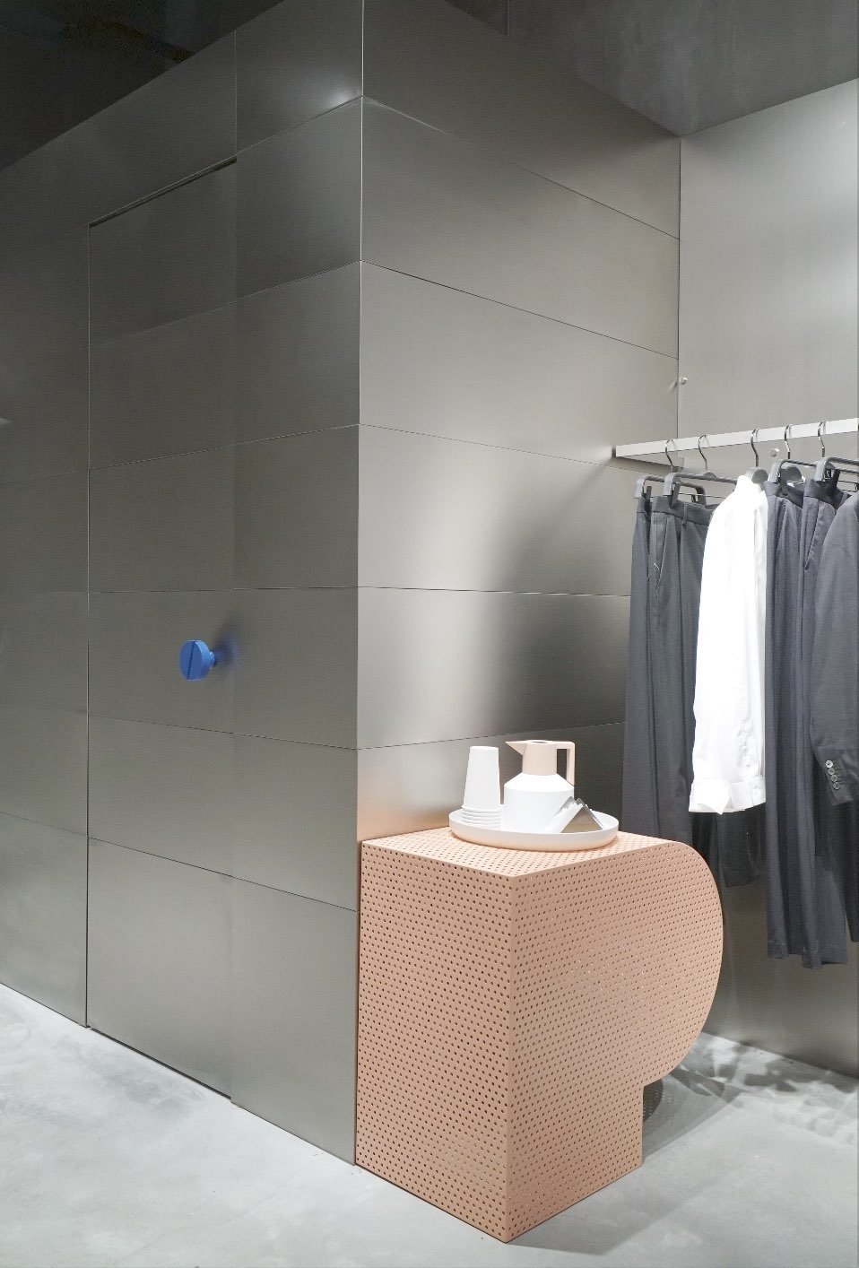 PEACEBIRD Retail Stores